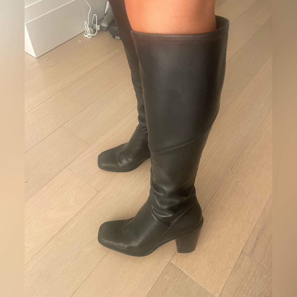 Knee high Black Boots - Picture 2 of 4